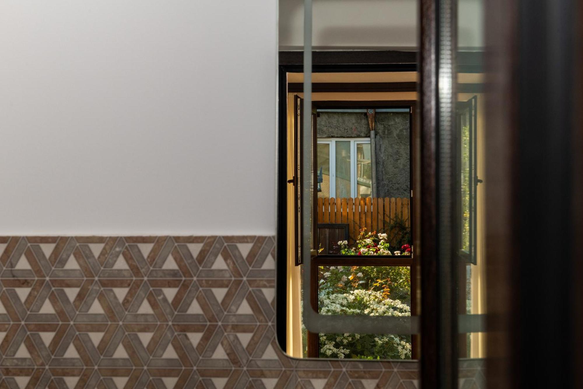 Alvani Inn K'vemo Alvani Экстерьер фото
