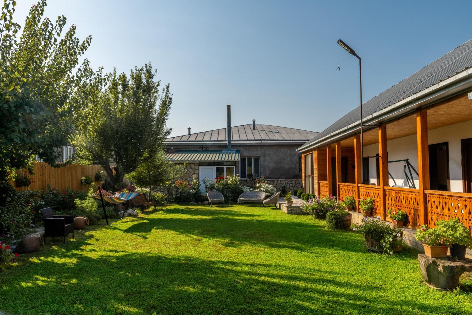 Alvani Inn K'vemo Alvani Экстерьер фото