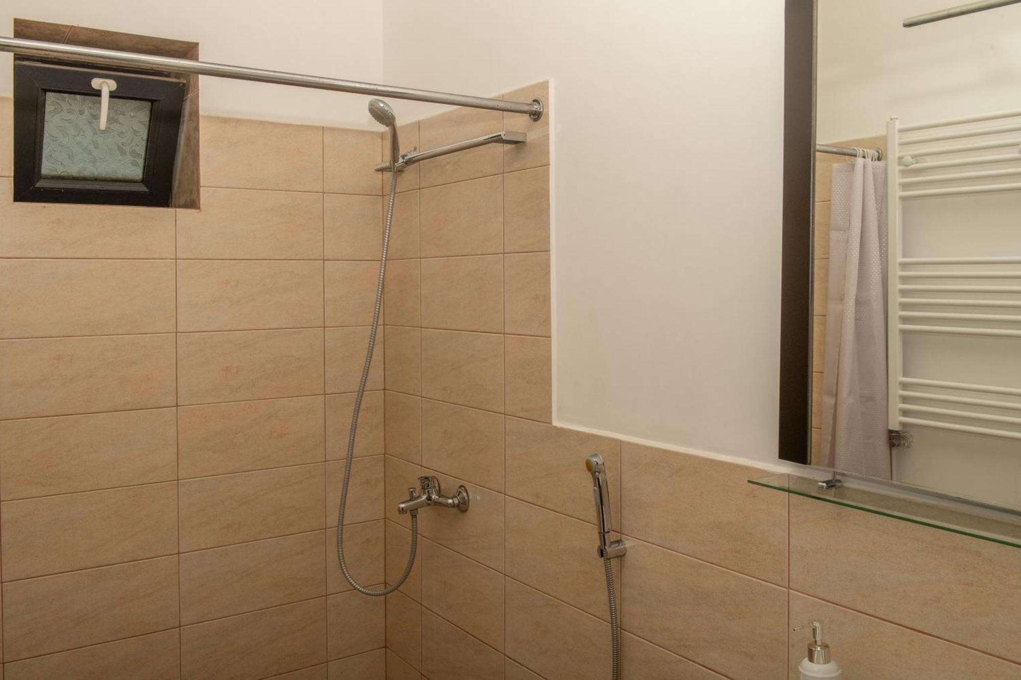 Alvani Inn K'vemo Alvani Экстерьер фото