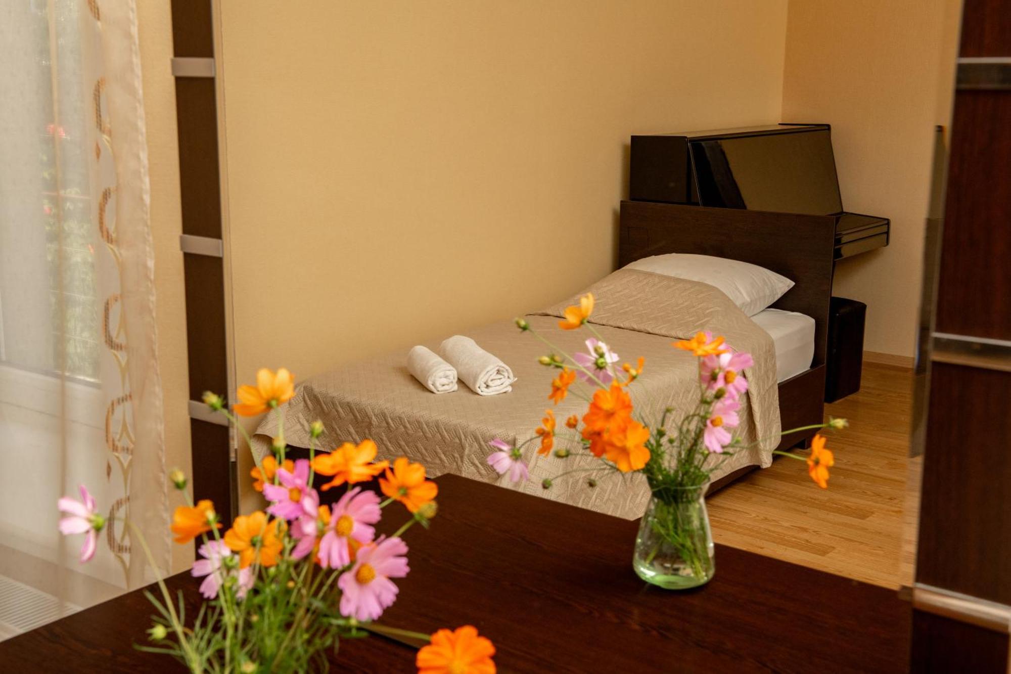 Alvani Inn K'vemo Alvani Экстерьер фото